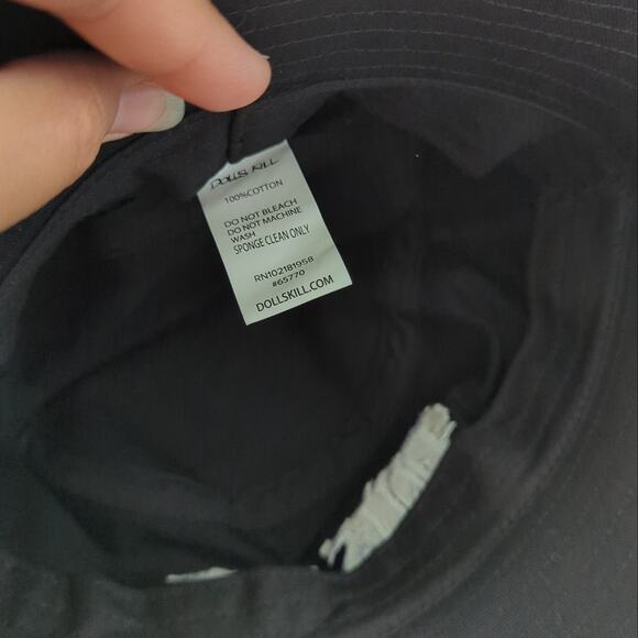 Dolls Kill Black Bucket Hat OS Unisex Womens Cap NWOT - Picture 4 of 6